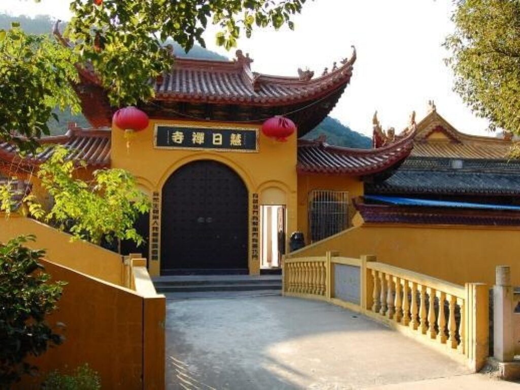 Huirisi Temple (Sun Pavilion)